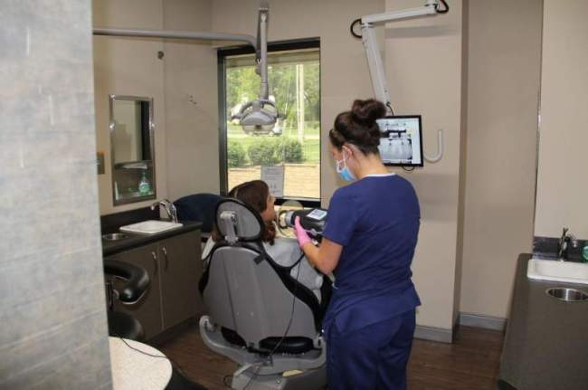 dental hygenist