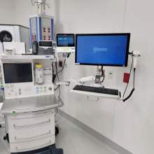 180 Wall Workstation Mounted to Cart