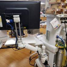 180 Pole Workstation Mounted to Cart