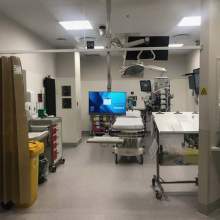 Elite 6220 Ceiling Workstation with 182 Pole Monitor Mount