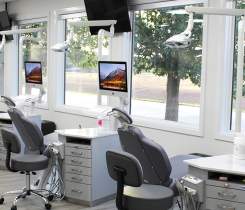 
<span>How Simple Monitor Mounts Can Empower (And Protect) Dental Staff</span>
