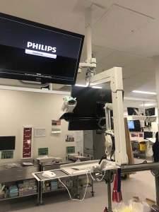 Elite 6220 Ceiling Workstation with 182 Pole Monitor Mount