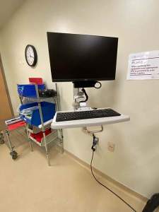 Ultra 180 Wall Track Workstation