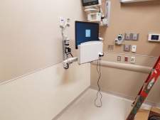 Ultra 180 Wall Track Workstation