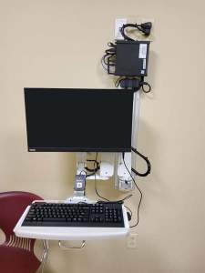 5216 Wall Track Workstation