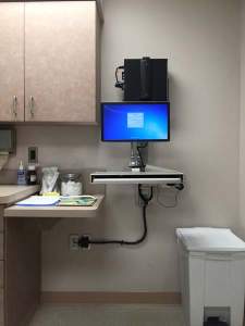5216 Wall Track Workstation