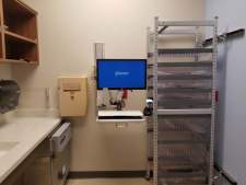 Elite 5216 Wall Track Workstation
